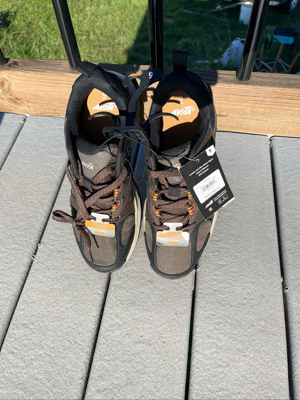 Avia Men’s Talus Rugged Walking Shoes Size 9 Color Brown